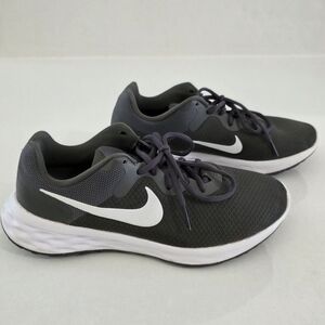 Nike Revolution 6 NN Gray and White Sneakers
